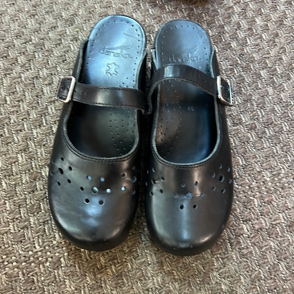 Dansko black clogs- good used condition